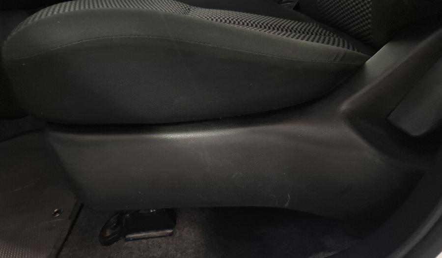 Nissan March 1.6 SENSE Hatchback 2021