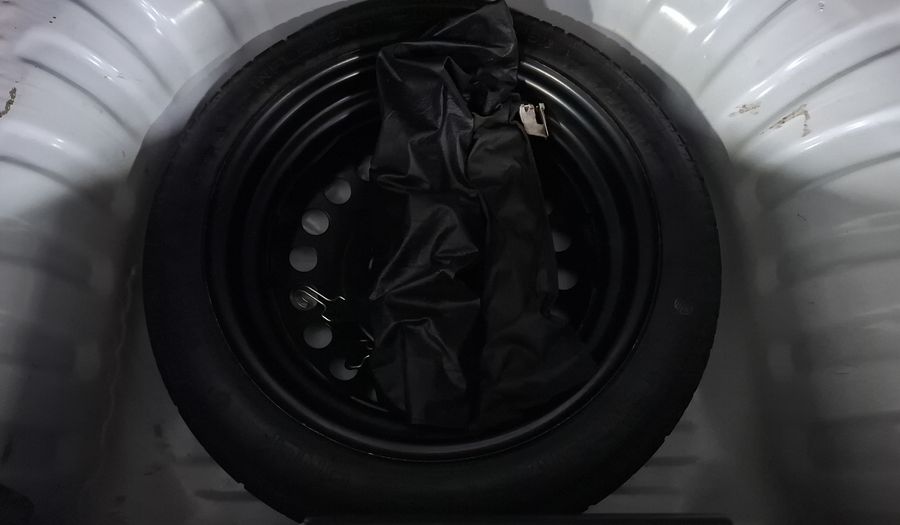 Nissan March 1.6 SENSE Hatchback 2021