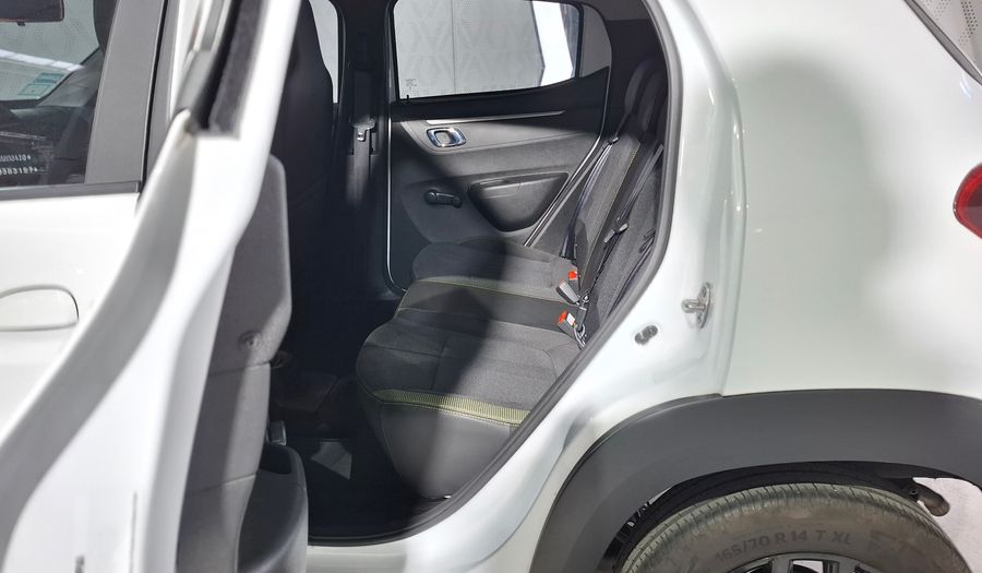 Renault Kwid 1.0 ICONIC OUTSIDER Hatchback 2025