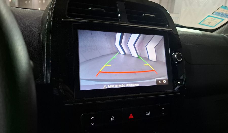 Renault Kwid 1.0 ICONIC OUTSIDER Hatchback 2025