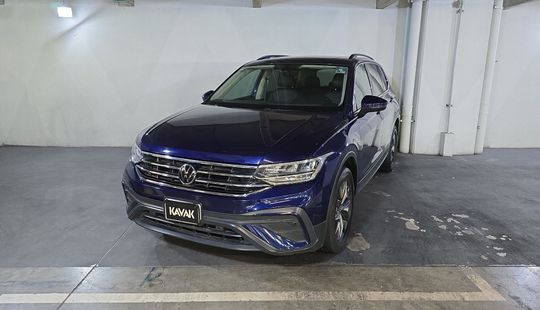 Volkswagen • Tiguan