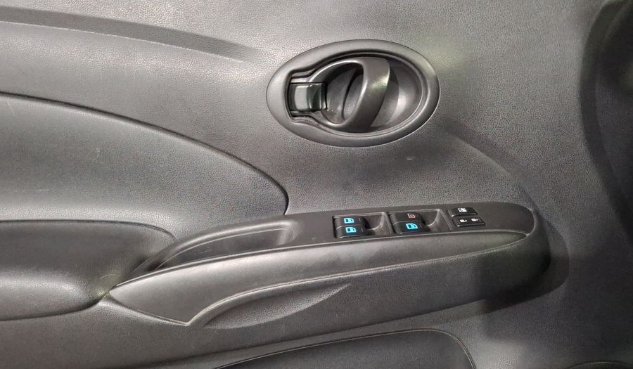 Nissan V-drive 1.6 A/C AUDIO Sedan 2023