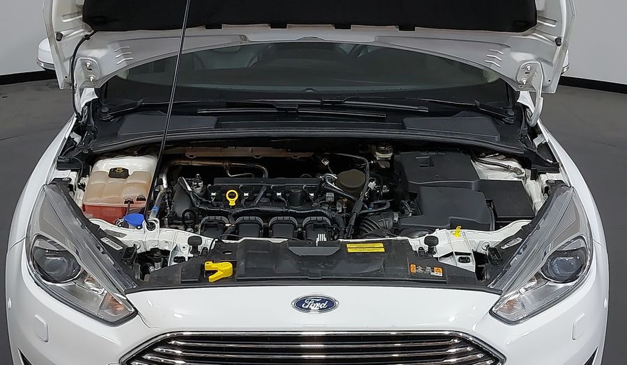 Ford Focus 2.0 TITANIUM PLUS SEDAN AT Sedan 2019