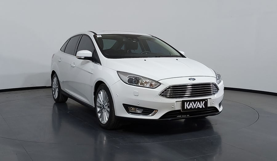 Ford Focus 2.0 TITANIUM PLUS SEDAN AT Sedan 2019