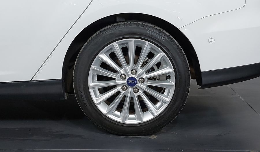 Ford Focus 2.0 TITANIUM PLUS SEDAN AT Sedan 2019