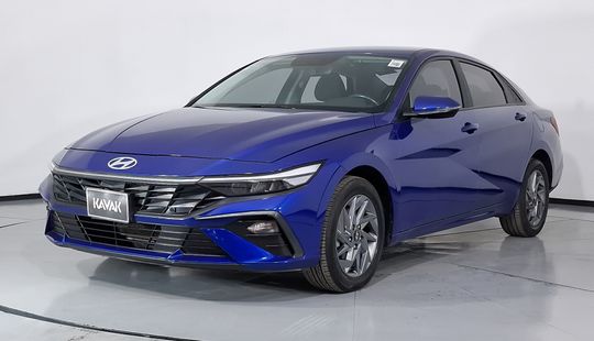 Hyundai • Elantra