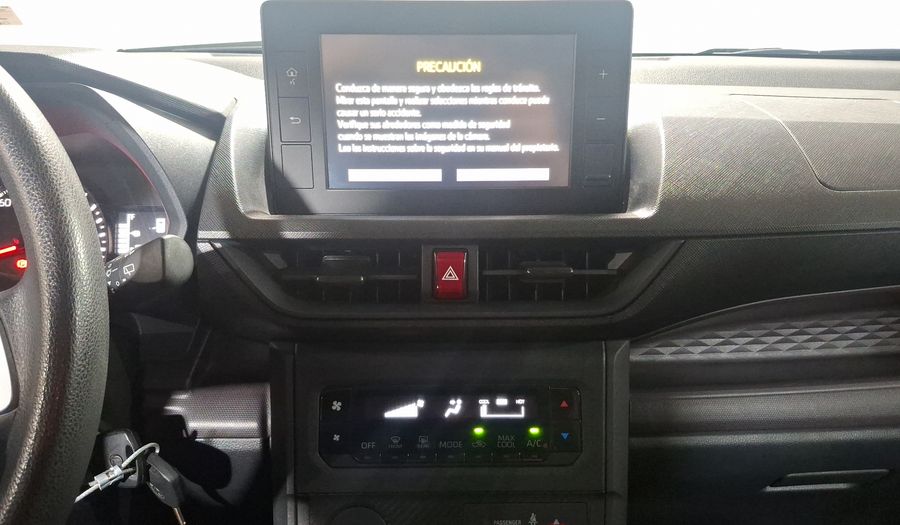 Toyota Avanza 1.5 LE Minivan 2023