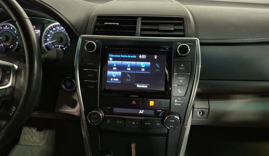 Toyota Camry 2.5 XLE L4 6AT Sedan 2016