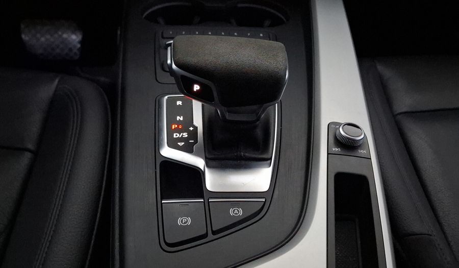 Audi A4 2.0 TFSI SELECT S-TRONIC QUATTRO Sedan 2017