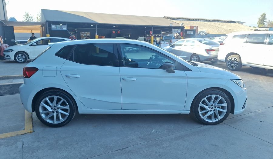 Seat Ibiza 1.6 110 HP AUTO FR Hatchback 2023