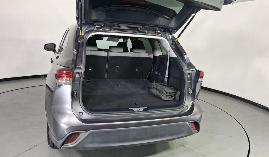Toyota Highlander 3.5 LE AUTO Suv 2022