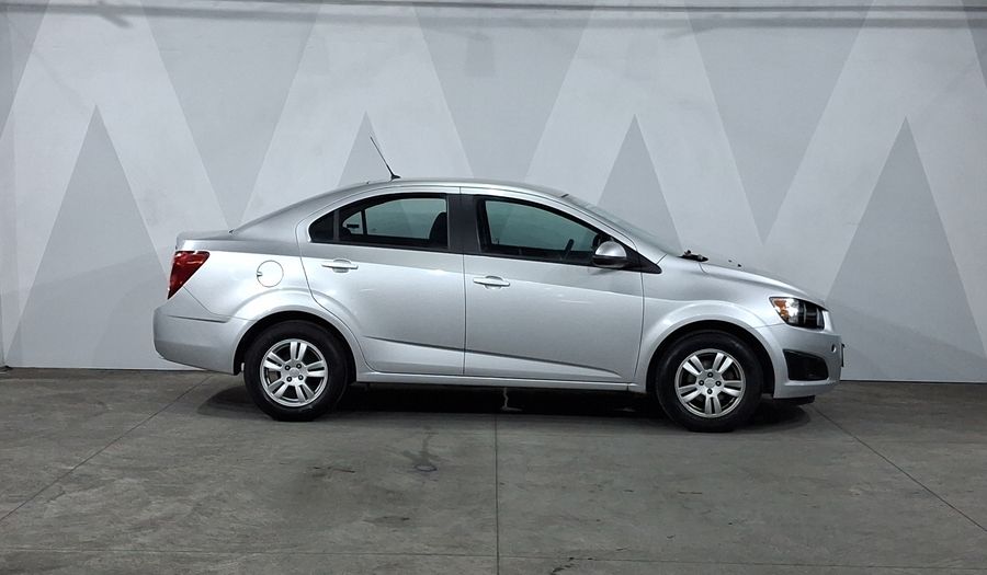 Chevrolet Sonic 1.6 MT D LT Sedan 2015