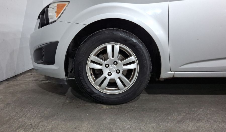 Chevrolet Sonic 1.6 MT D LT Sedan 2015