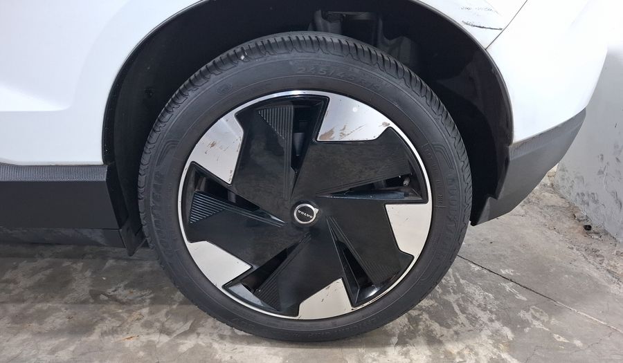 Volvo Ex30 BEV 69KWH PLUS AUTO Suv 2025