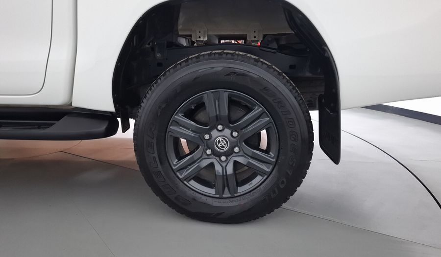 Toyota Hilux 2.7 SR DOBLE CABINA Pickup 2023