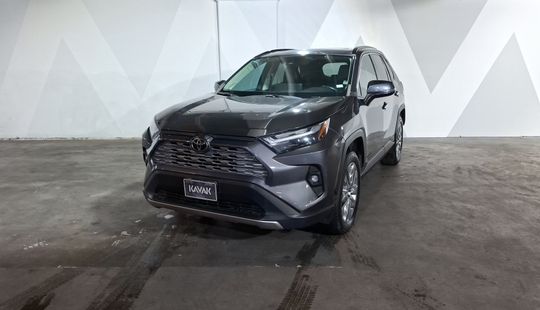 Toyota • RAV4