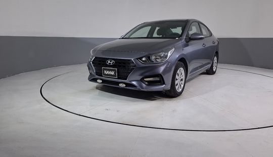 Hyundai • Accent