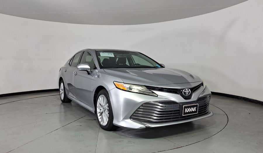 Toyota Camry 2.5 XLE NAVI AUTO Sedan 2020