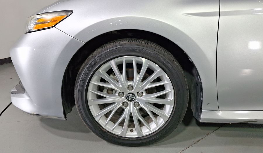 Toyota Camry 2.5 XLE NAVI AUTO Sedan 2020