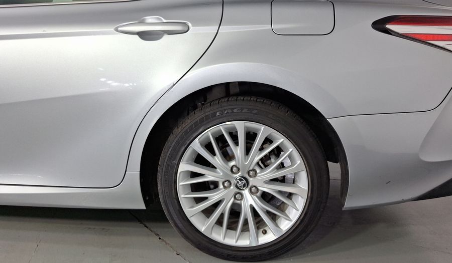 Toyota Camry 2.5 XLE NAVI AUTO Sedan 2020