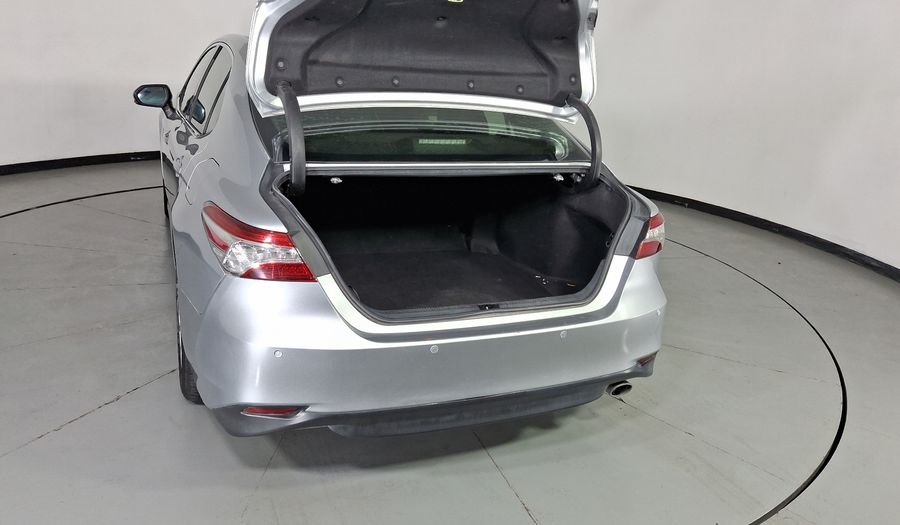 Toyota Camry 2.5 XLE NAVI AUTO Sedan 2020