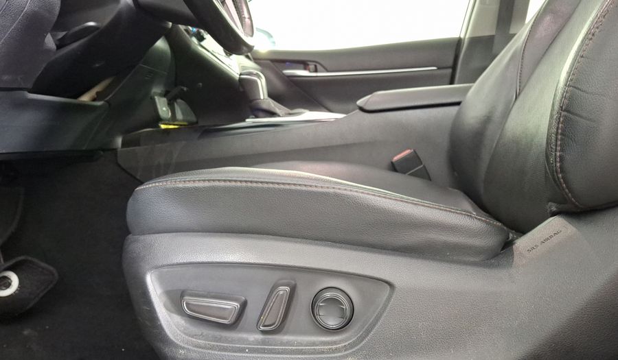 Toyota Camry 2.5 XLE NAVI AUTO Sedan 2020