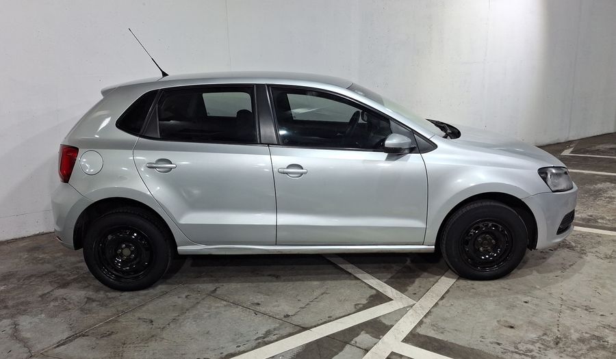 Volkswagen Polo 1.6 STARTLINE AUTO Hatchback 2020
