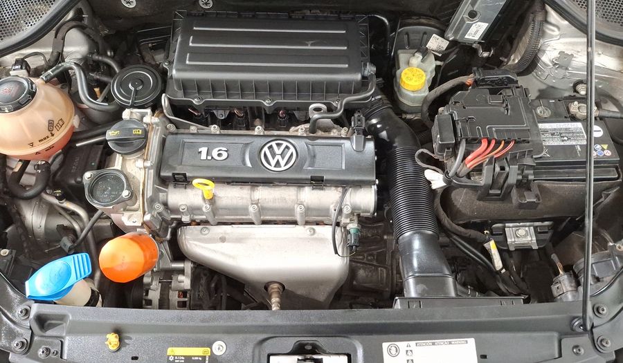 Volkswagen Polo 1.6 STARTLINE AUTO Hatchback 2020