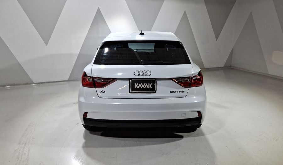 Audi A1 1.0 SB 30 TFSI URBAN DCT Hatchback 2022