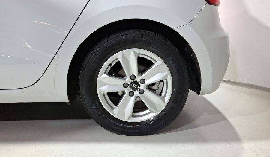 Audi A1 1.0 SB 30 TFSI URBAN DCT Hatchback 2022