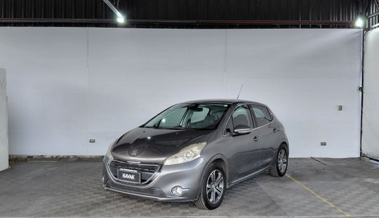 Peugeot • 208