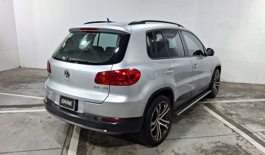 Volkswagen Tiguan 2.0 PAQUETE SPORT & STYLE Suv 2016