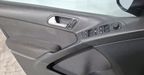 Volkswagen Tiguan 2.0 PAQUETE SPORT & STYLE Suv 2016