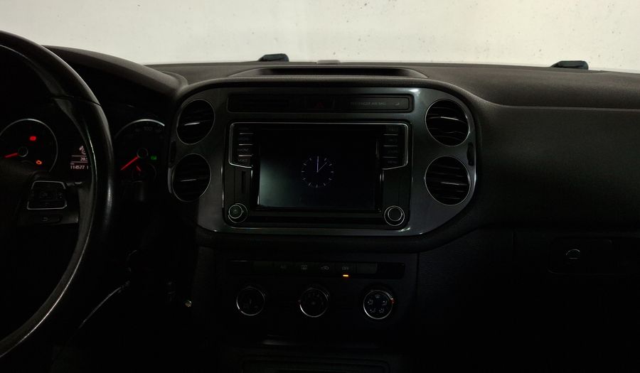 Volkswagen Tiguan 2.0 PAQUETE SPORT & STYLE Suv 2016