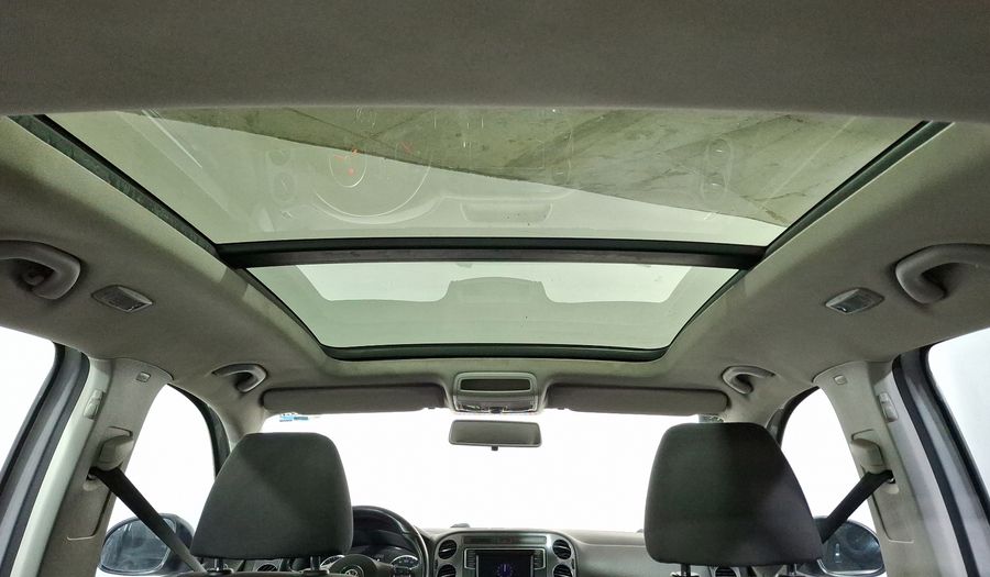 Volkswagen Tiguan 2.0 PAQUETE SPORT & STYLE Suv 2016