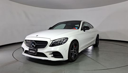 Mercedes Benz • Clase C