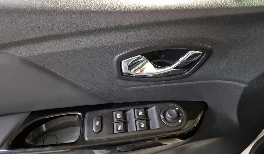 Renault Captur 2.0 ICONIC AUTO Hatchback 2018