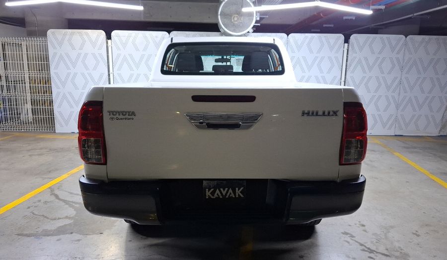 Toyota Hilux 2.7 SR DOBLE CABINA Pickup 2022