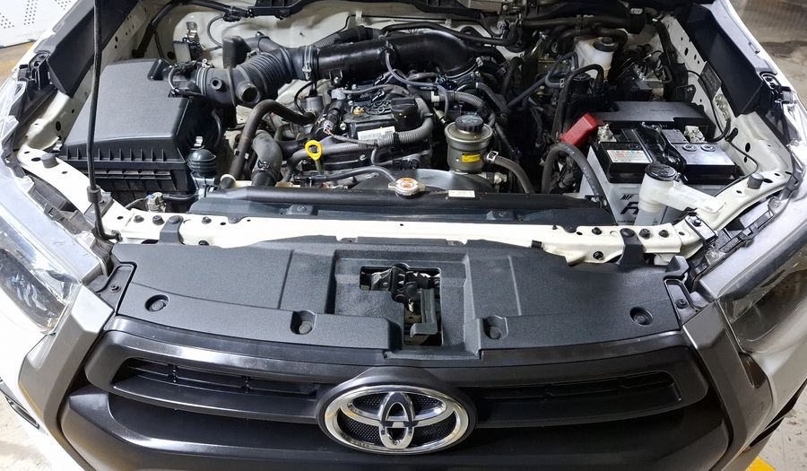 Toyota Hilux 2.7 SR DOBLE CABINA Pickup 2022
