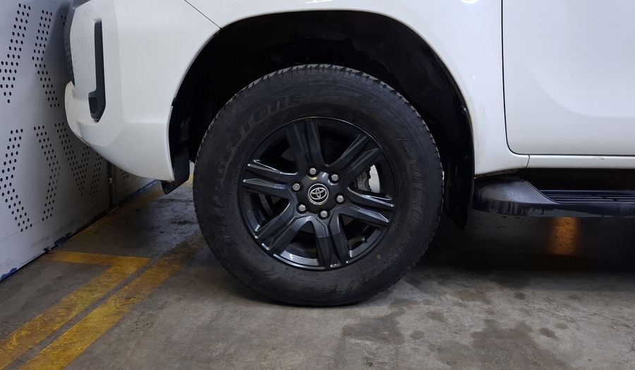 Toyota Hilux 2.7 SR DOBLE CABINA Pickup 2022