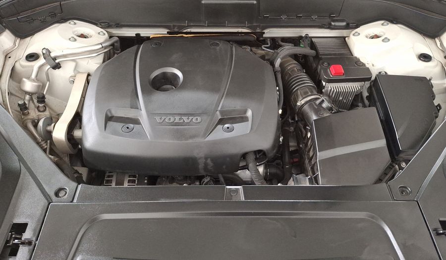 Volvo Xc90 2.0 T6 MOMENTUM AUTO AWD Suv 2021