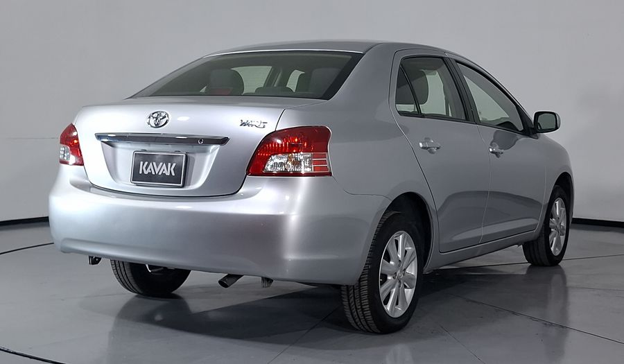 Toyota Yaris 1.5 SEDAN PREMIUM MT Sedan 2016