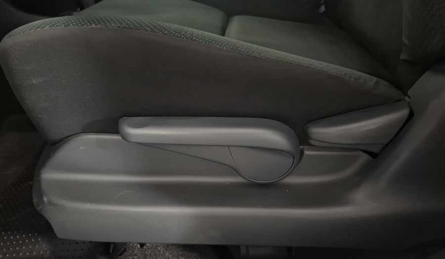 Toyota Yaris 1.5 SEDAN PREMIUM MT Sedan 2016