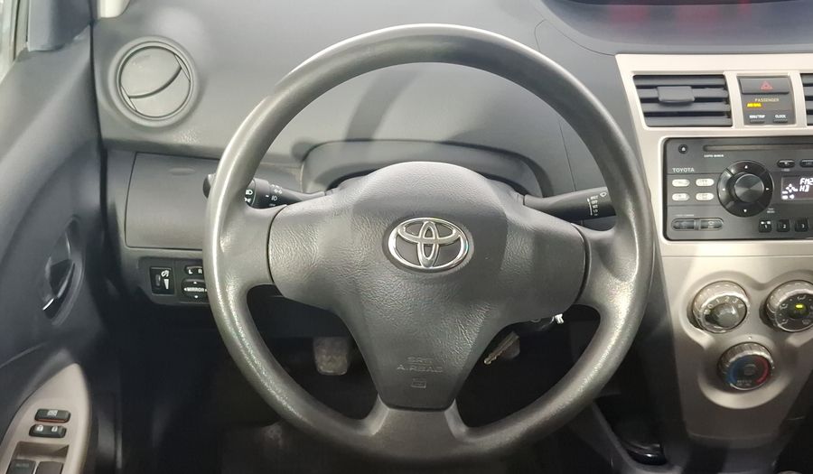 Toyota Yaris 1.5 SEDAN PREMIUM MT Sedan 2016