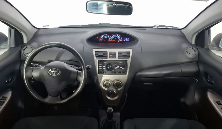 Toyota Yaris 1.5 SEDAN PREMIUM MT Sedan 2016