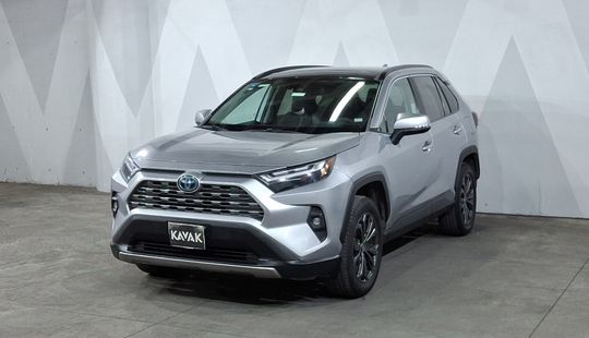 Toyota • RAV4