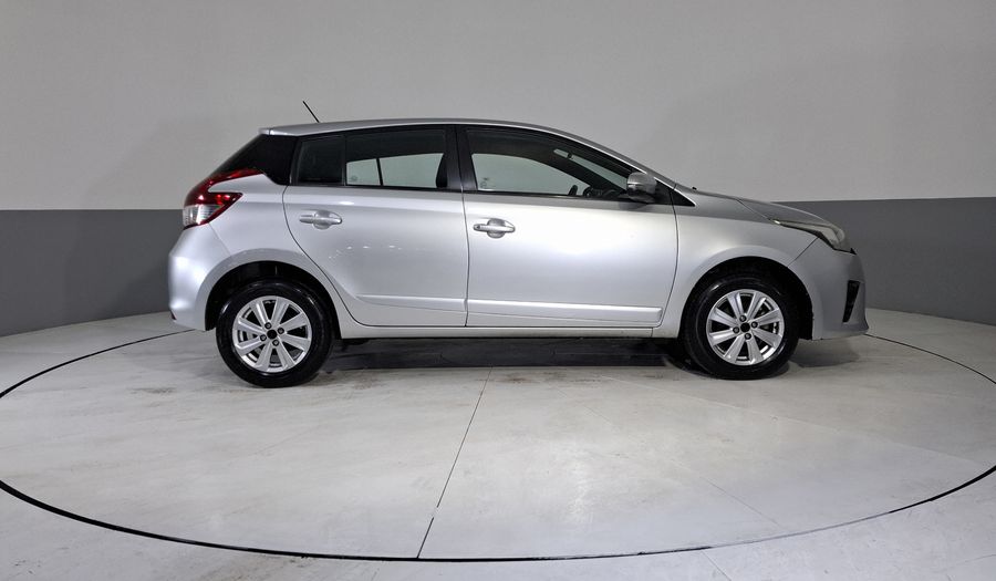 Toyota Yaris 1.5 SE MT 5PTAS Hatchback 2017