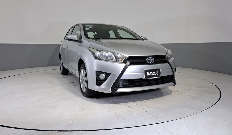 Toyota Yaris 1.5 SE MT 5PTAS Hatchback 2017