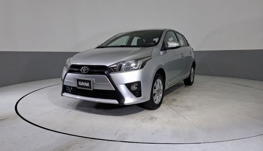 Toyota • Yaris