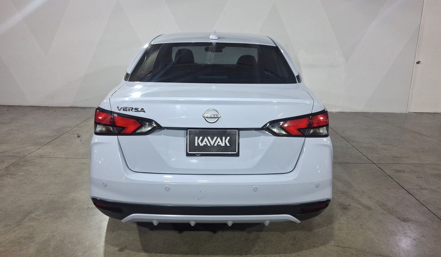 Nissan Versa 1.6 EXCLUSIVE CVT Sedan 2023